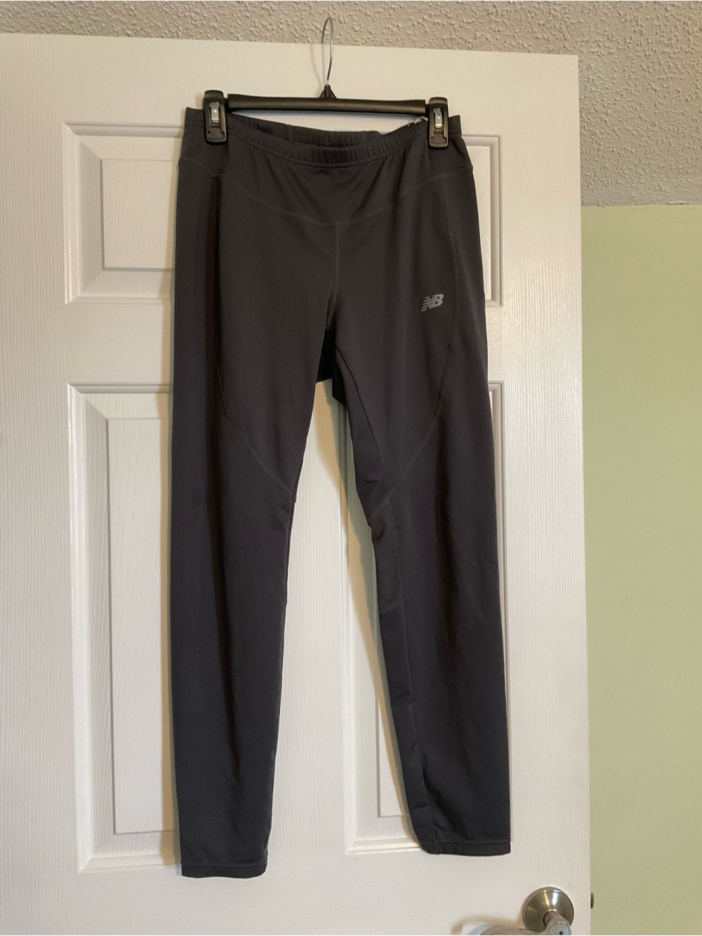 New Balance womens’s gray Athletic/yoga pants